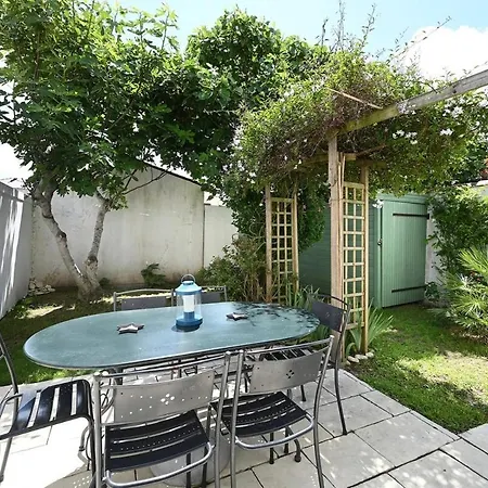 Holiday home 520 Le Petit Phare